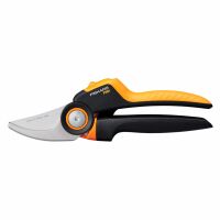 P921 PowerGear Sekator nożycowy M FISKARS 1057173